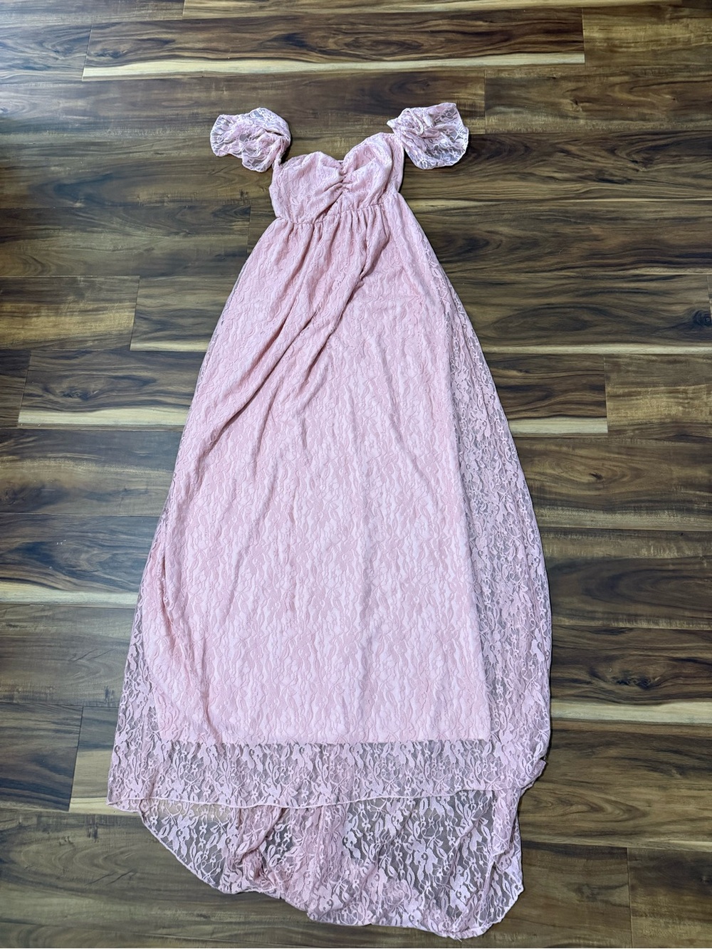 Pink Lace Maxi Maternity Dress with Puff Sleeves